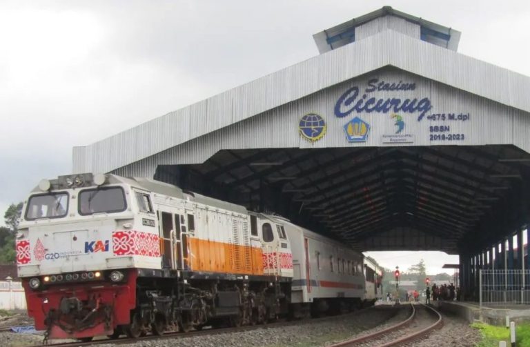 KA Pangrango Sukabumi-Bogor