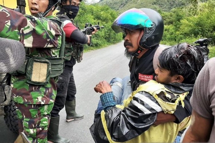 Evakuasi tukang ojek