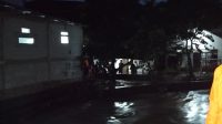 Kodisi sungai cicatih naik dan merendam tiga unit rumah warga di Kampung Nyangkoek RT 02/ RW 06, Desa Mekarsari, Kecamatan Cicurug