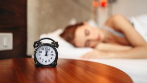 Ternyata Menukar Jam Tidur Malam di Siang Hari Ada Bahayanya