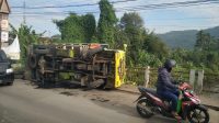 Mobil Truk Nyaris Terjun ke Sungai, Ini Penyebabnya