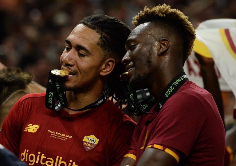 Chris Smalling dan Tammy Abraham