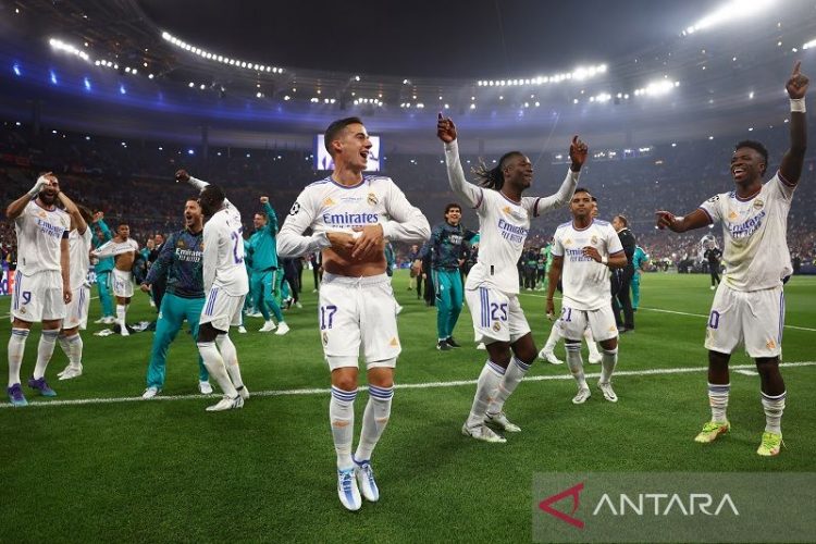 Para pemain Real Madrid meluapkan kegembiraan seusai