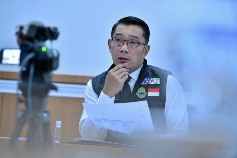 Gubernur Jawa Barat M Ridwan Kamil