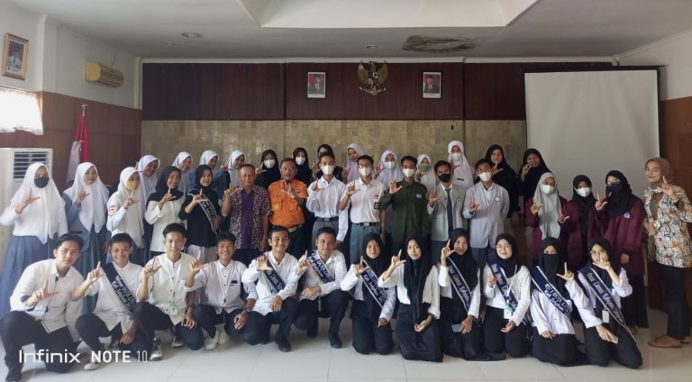 Pelajar SMK Se-Wilayah Palabuhrantu saat mengikuti seminar