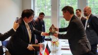 Kunjungan Airlangga di Jerman Berpeluang Tarik Banyak Investor 