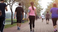 Suka Berjalan Kaki Ternyata Bisa Hilangkan 4 Efek Buruk, Simak Penjelasannya