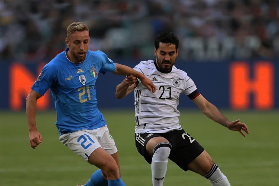 Timnas Jerman menghancurkan Italia