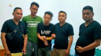 Pelaku saat diamankan jajaran kepolisian polsek Jampang