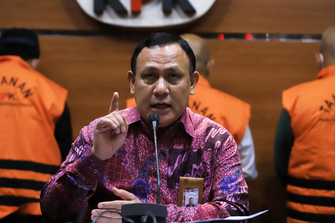 Ketua KPK Firli Bahuri saat konferensi Pers