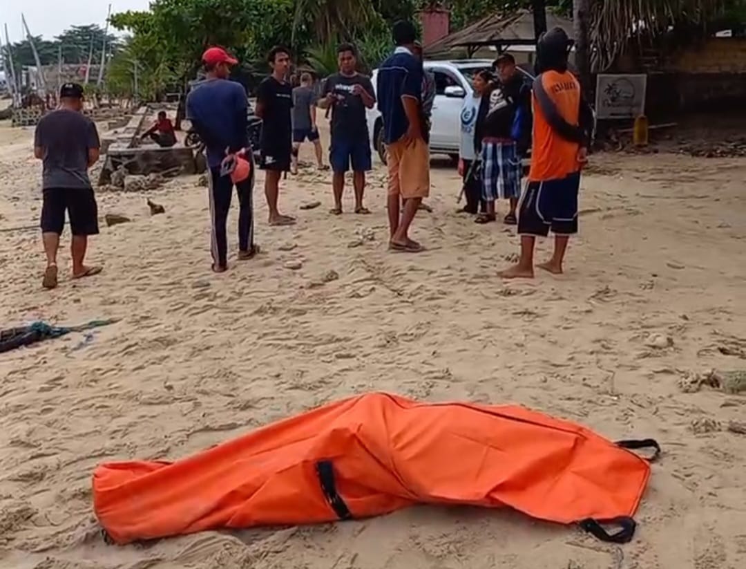 Warga di Ujung Genteng, Kecamatan Ciracap temukan dua jasad mayat Wanita.