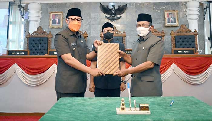 Walikota Sukabumi, Achmad Fahmi