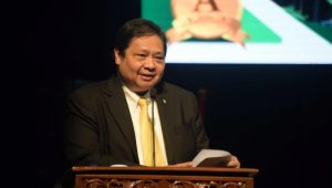Menko Airlangga Berharap Wisudawan Universitas Nasional Harumkan Nama Bangsa di Dunia