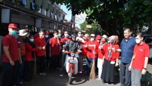 Tinjau RSUD Sayang, Bupati Cianjur Naik Motor Antik Tahun 70an