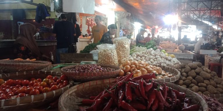 Cabai Kosong di Pasar Gudang Kota Sukabumi