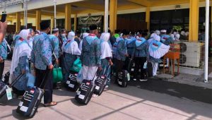 Kloter 1 Calon Jemaah Haji Jabar Tiba di Asrama Kota Bekasi