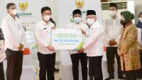 Wapres Serahkan Manfaat Program dan Beasiswa BPJAMSOSTEK senilai Rp2,2 Miliar kepada Pekerja dan Keluarganya