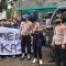 aksi demo di Halaman Gedung Kejari Kota Sukabumi