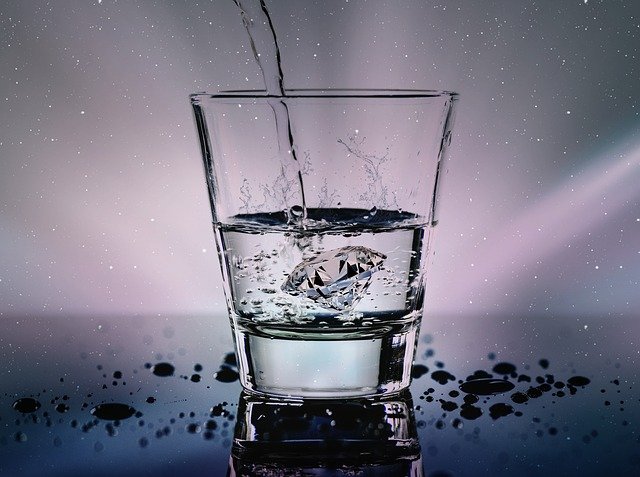 Jangan Diremehkan, Ini 5 Manfaat Minum Air Hangat