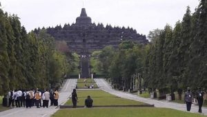 Tok… Jokowi Batalkan Kenaikan Tarif Candi Borobudur