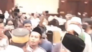 Heboh, Bendera Mirip HTI Muncul di Deklarasi Anies, Polisi Bereaksi Begini