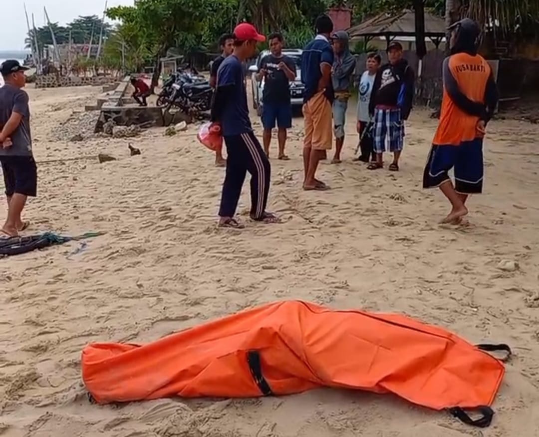 Warga di Ujung Genteng, Kecamatan Ciracap temukan dua jasad mayat Wanita.