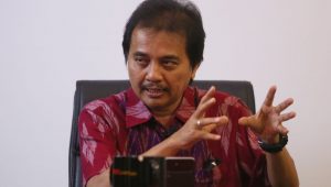 Unggah Stupa Mirip Jokowi, Roy Suryo Bakal Dipolisikan ?
