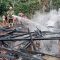Kondisi rumah warga di Kampung Cikadu dua, RT 3, RW 04, Desa Padajaya, Kecamatan Jampang Kulon, Kabupaten Sukabumi terbakar.