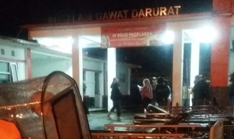 Petugas RSUD Pagelaran, Cianjur, Jawa Barat,