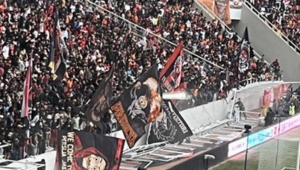 Tribun Stadion JIS Roboh, Jakmania Angkat Bicara