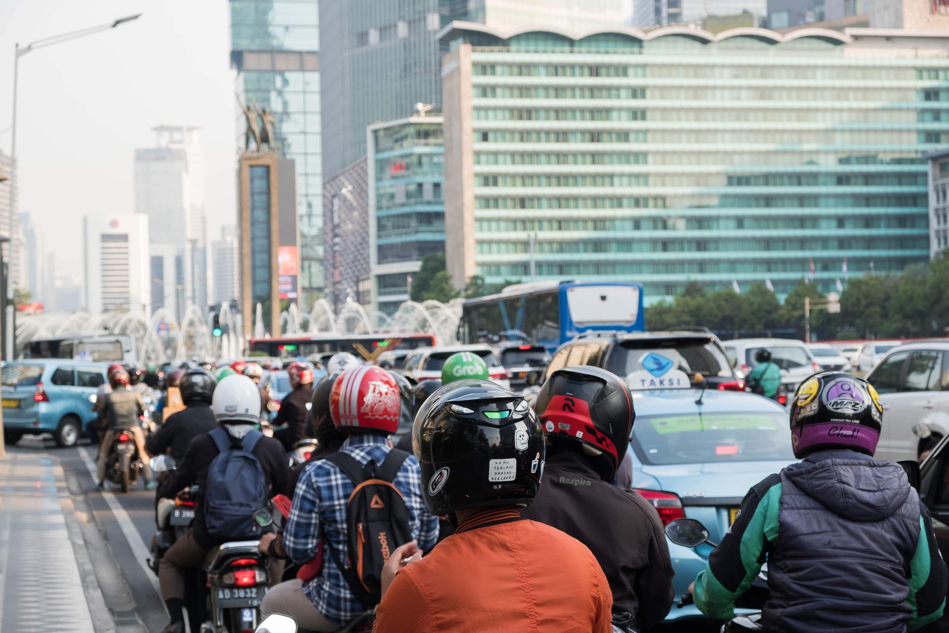 Kepolisian Dirlantas Polda Metro Jaya akan mengusulkan satu aturan jam kerja yang harus diberlakukan di Jakarta untuk mengurai kemacetan.-Adrian Pranata-Unsplash