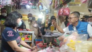 Mendag Zulhas Pantau Harga Kebutuhan Pokok di Pasar Cirebon, Ini Hasilnya