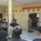 Puluhan warga dari Alinasi Warga Desa Sukaresmi (AWDS), saat melakukan unuk rasa di kantor Desa