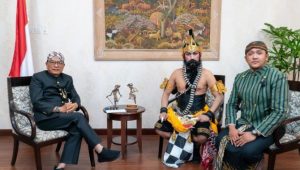 Presiden Jokowi di Usulkan Seniman Sebagai Bapak Wayang Indonesia