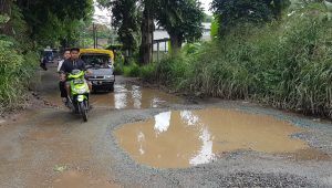 Jalan Panggeleseran Sukabumi Rusak Parah, Bupati Marwan : Segera Diperbaiki Tahun Ini