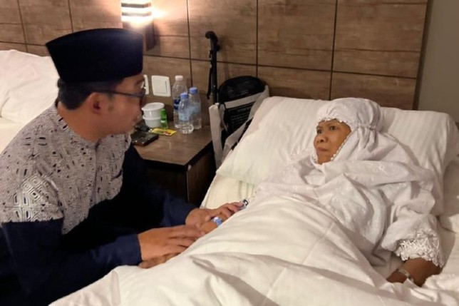 Amirul Hajj Jawa Barat dari Subang yang sakit stroke di Arab Saudi. Saat ini sebanyak 185 orang, 11 orang dirawat di RSAS Al Noer