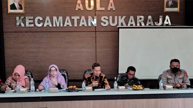 Camat Sukaraja
