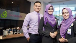 Mau Kerja di Bank? Perhatikan Kelebihan dan Kekurangannya Dulu di Sini! 