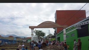Warga Sirnagalih Cianjur Gelar Aksi, Akibat Akses Jalan Ditutup