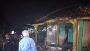 Rumah di Cugenang Cianjur Membara