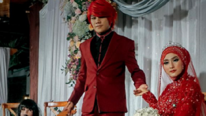 Fakta Istri Pesulap Merah yang Jarang Diketahui