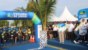Buka Cycling De Jabar 2022 Di Sukabumi, Ridwan Kamil Ajak Peserta Buat Konten Manarik di Medsos