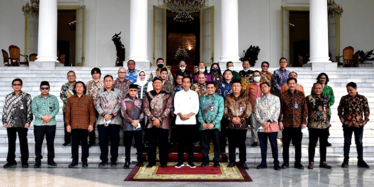 Presiden Jokowi bertemu relawannya