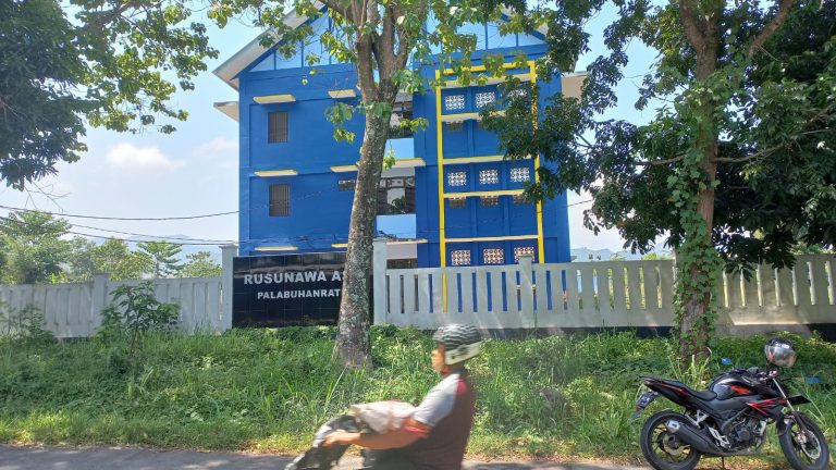 Kondisi Rusunawa ASN di Jalan Cikeong, Desa Cimanggu, Kecamatan Palabuhanratu,