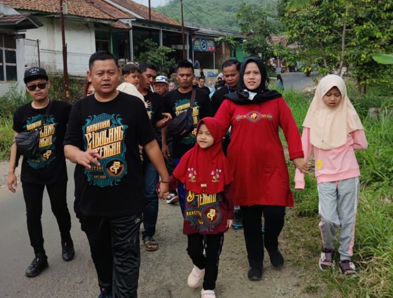 Anggota DPRD Jawa Barat dari Fraksi Partai Demokrat Hendar Darsono