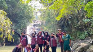 Mahasiswa KKN Universitas Muhammadiyah Sukabumi Garap Potensi Wisata Cikidang