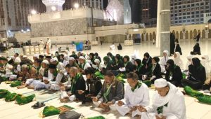 Catatan Spiritual Perjalanan Umrah Jurnalis Radar Sukabumi (2), Selektif Pilih PPIU, Miqat di Pesawat Tiba di Makkah Langsung Umrah