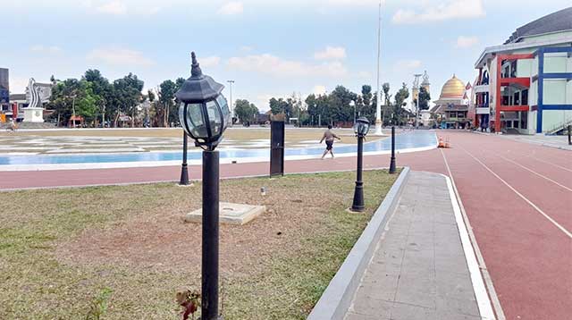 lampu Lapang Merdeka Kota sukabumi