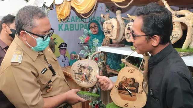 Bupati Sukabumi H. Marwan Hamami