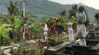 Pocong Mejeng di TPU Pangkalan Sukabumi, Gegerkan Warga Sudajayahilir